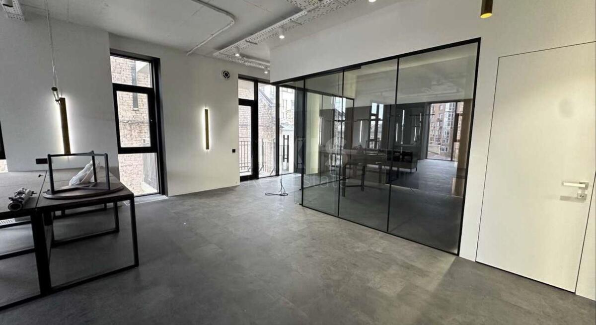 Office vul. Bul'varno-Kudrjavs'ka 21, 160m260414