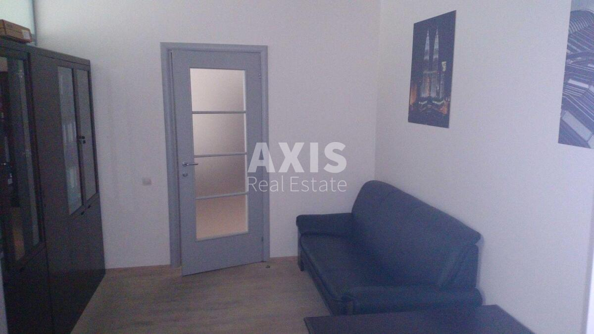 Office vul. Sichovyh Stril'civ 52А, 189m25