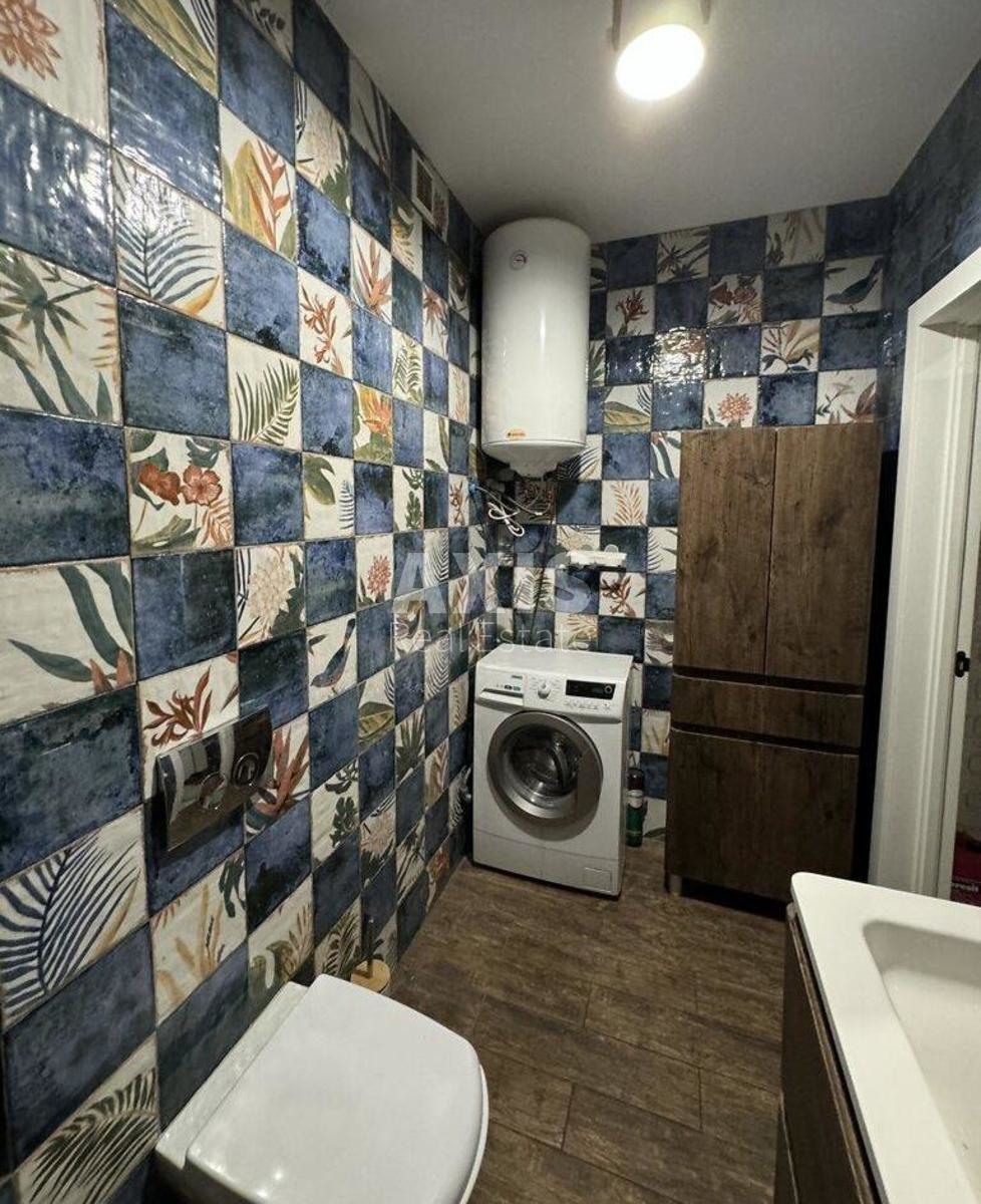 2k apartment pl. Peremogy 71А5