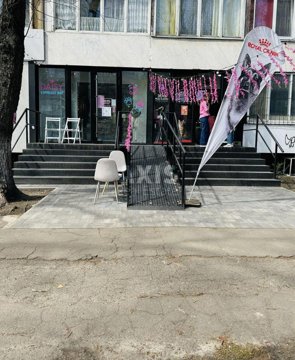 Объект торговли бул. Игоря Шамо 19, 55м2533700