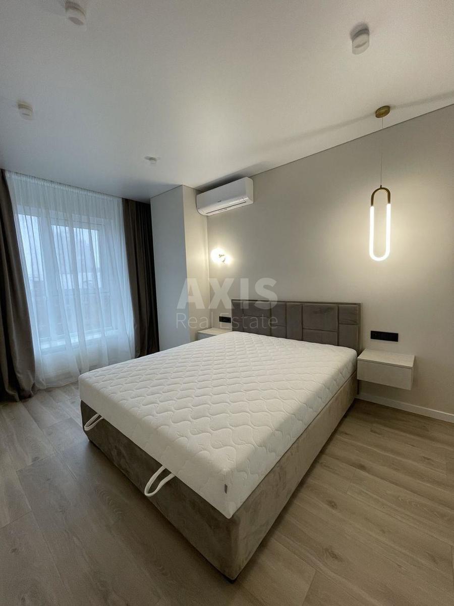2k apartment vul. Antonovycha 1099