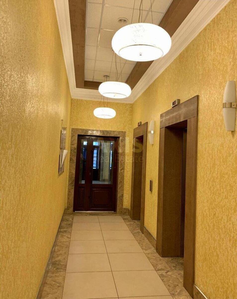 1к квартира ул. Евгения Коновальца 34А10