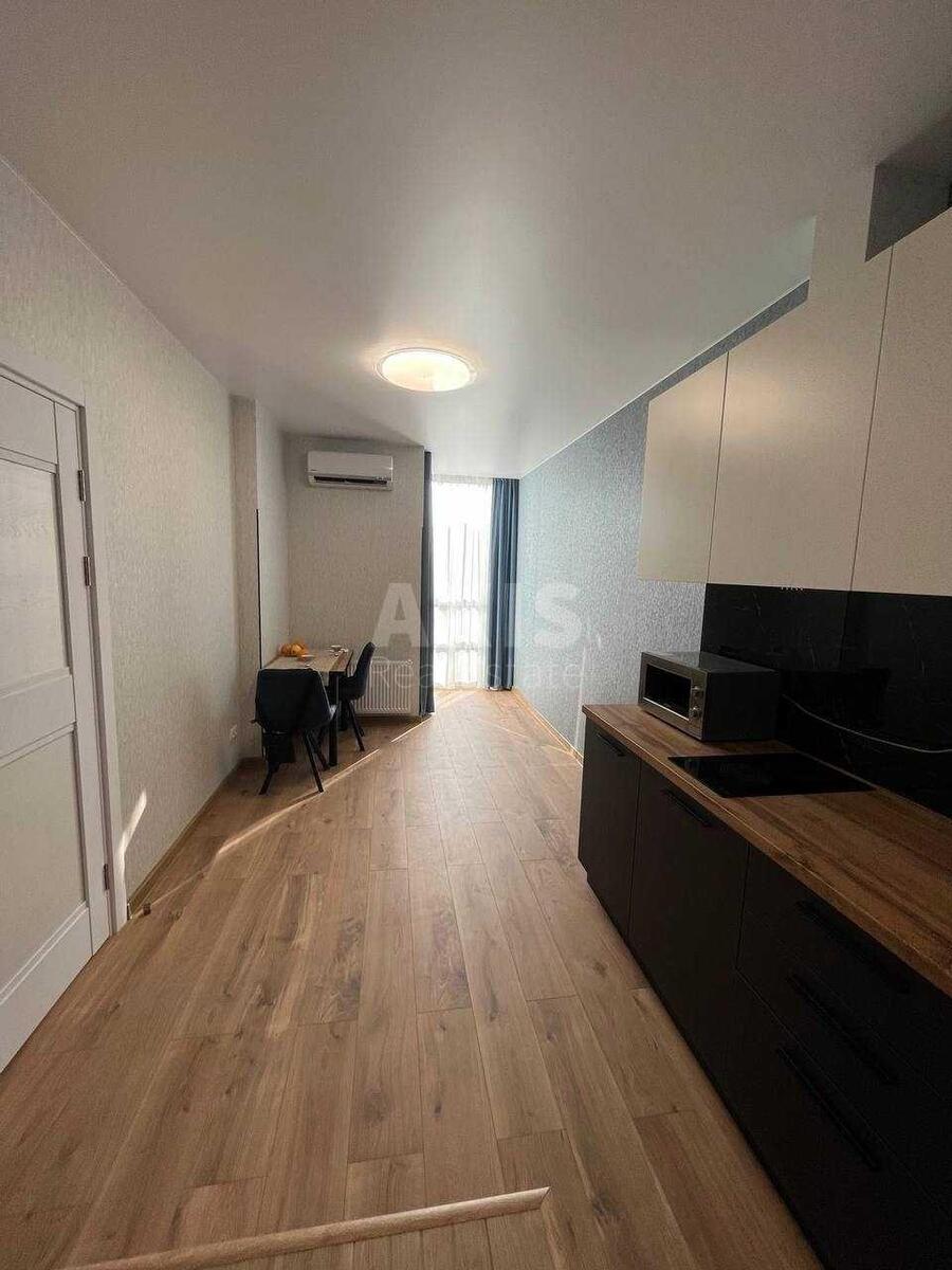 1k apartment vul. Sormovs'ka 30