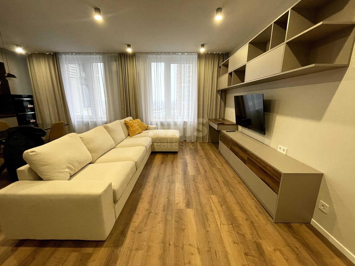 1k apartment nab. Dniprovs'ka 18А565625
