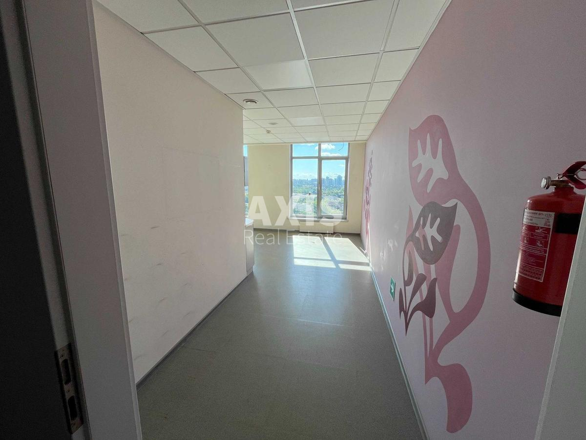 Office vul. Degtjarivs'ka 27Т, 686m2455901