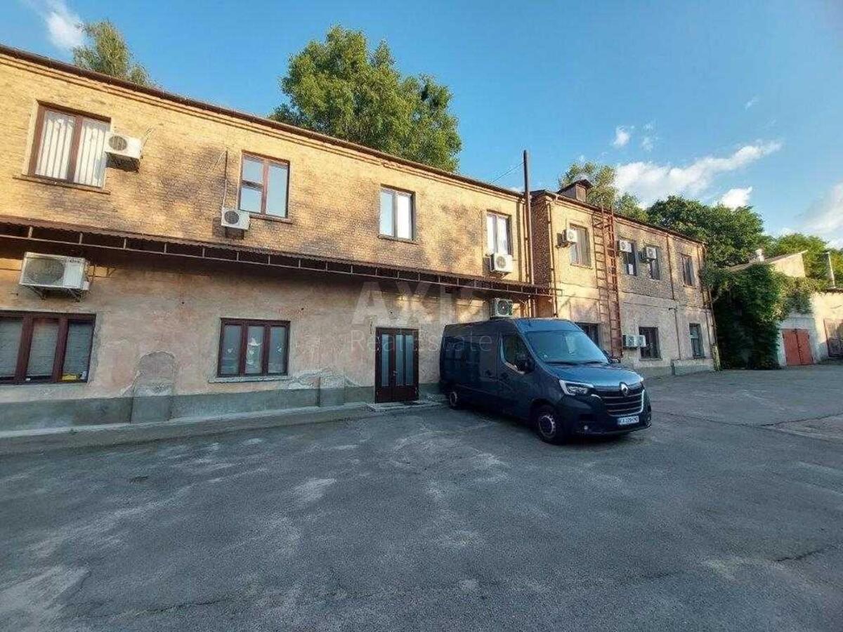 Office vul. Pivnichno-Syrec'ka 1/3, 180m2