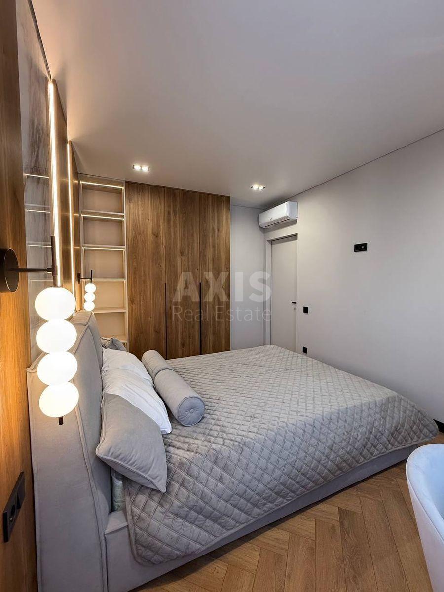 4k apartment vul. Rodyny Kristeriv 14581358