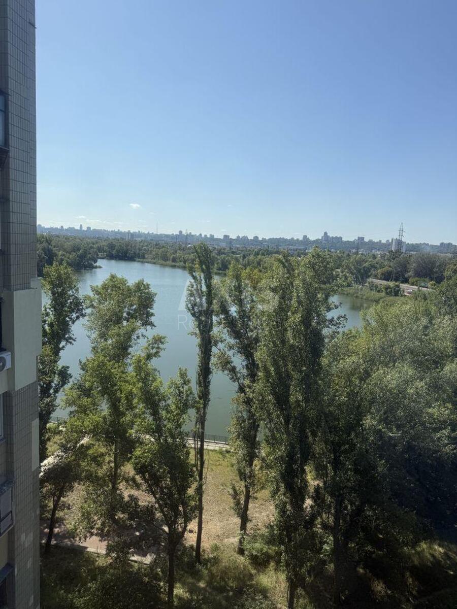 1k apartment vul. Tymoshenka Marshala 2М580675