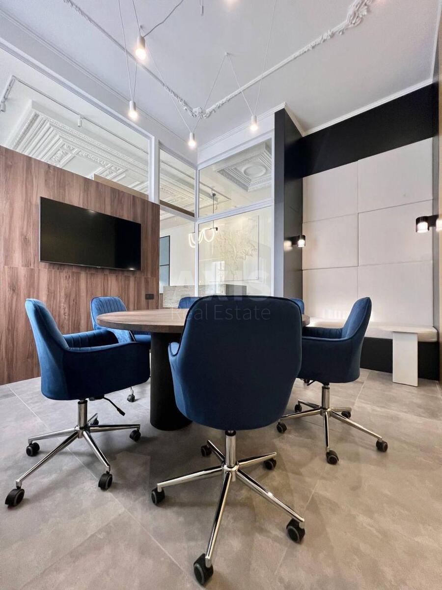 Office vul. Hmel'nyc'kogo Bogdana 32, 160m2580822