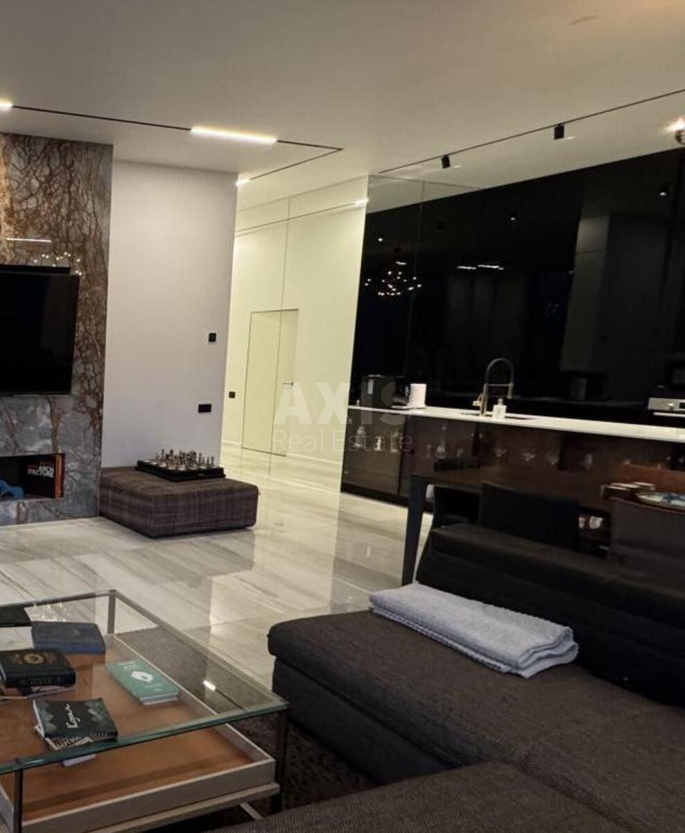 4k apartment vul. 15-a Entuziastiv 4Б2