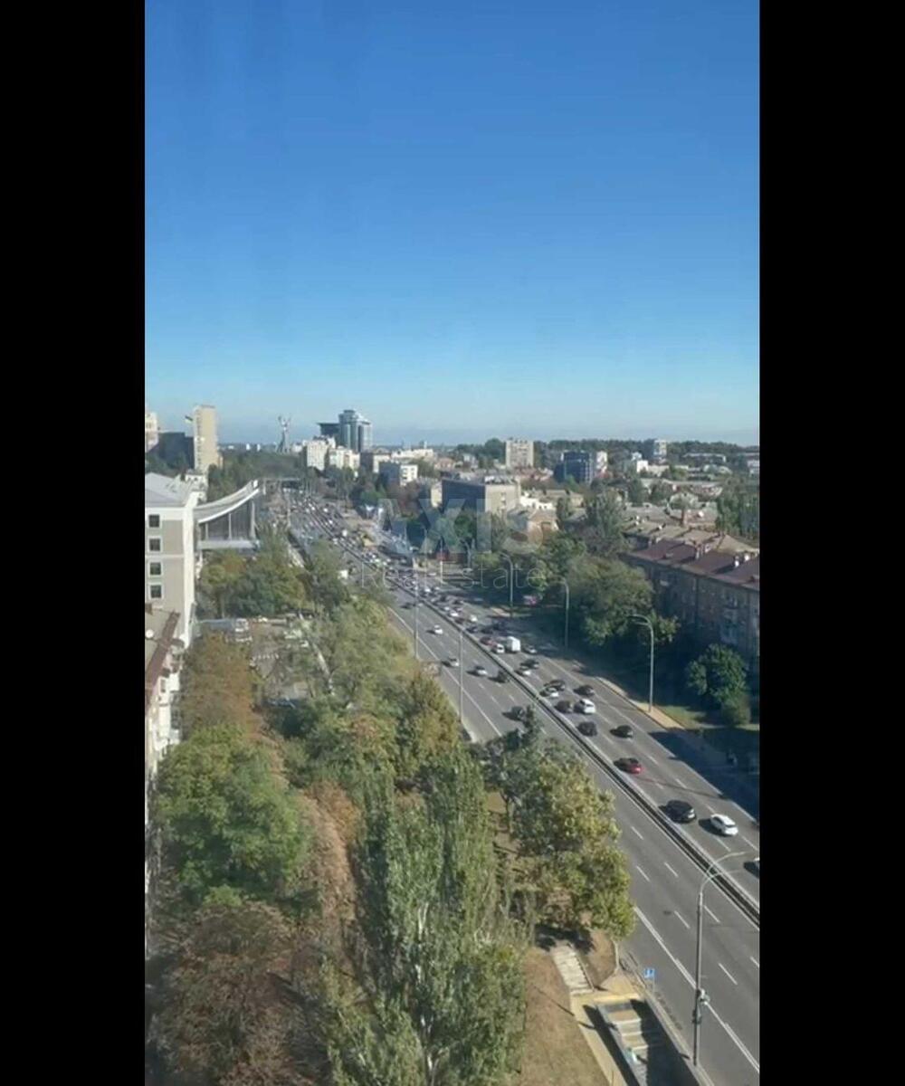 1к квартира бул. Дружбы Народов 13А571794