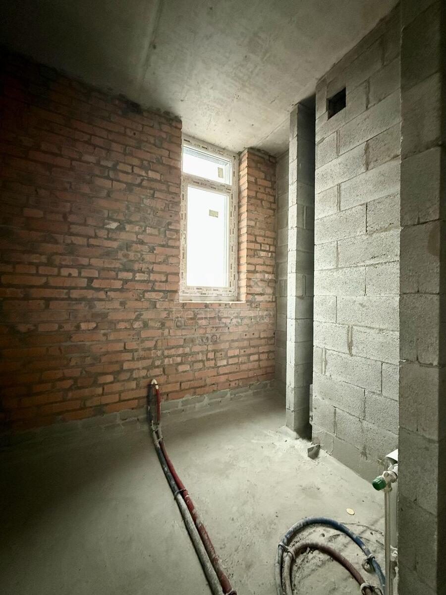 2k apartment bul. Ryl's'kogo Tadeja 1620117