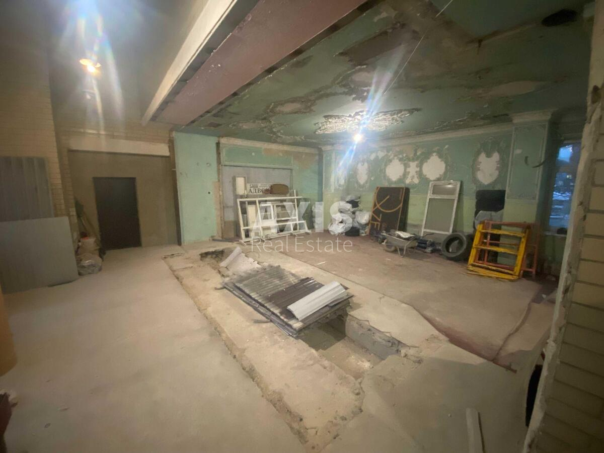 Service object vul. Antonovycha 125В, 310m2568349