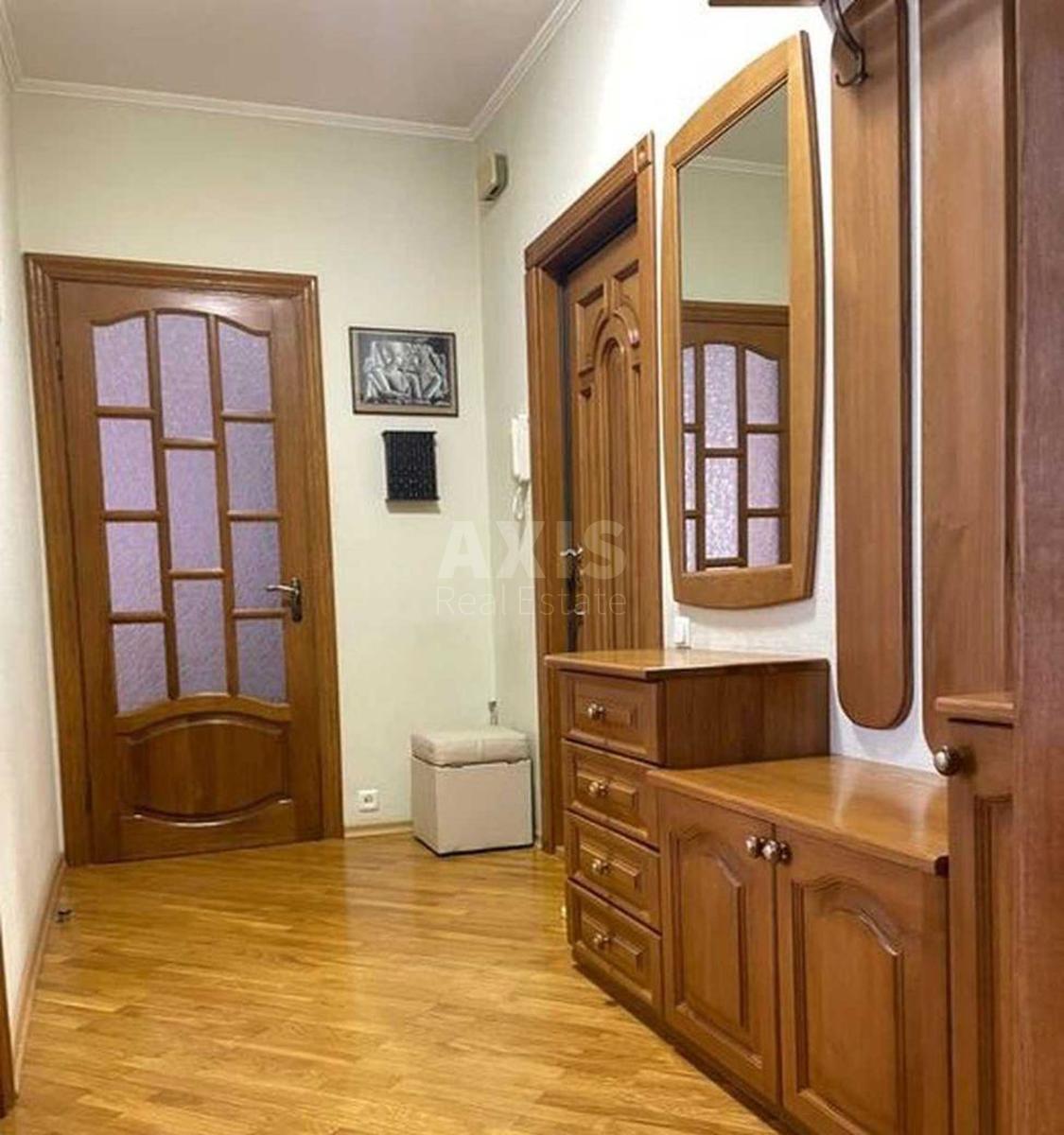 2k apartment vul. Revuc'kogo 74