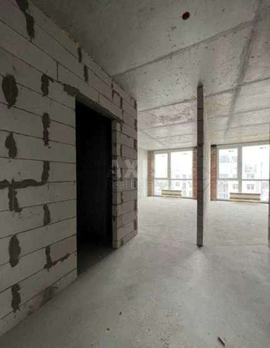 1k apartment nab. Dniprovs'ka 150