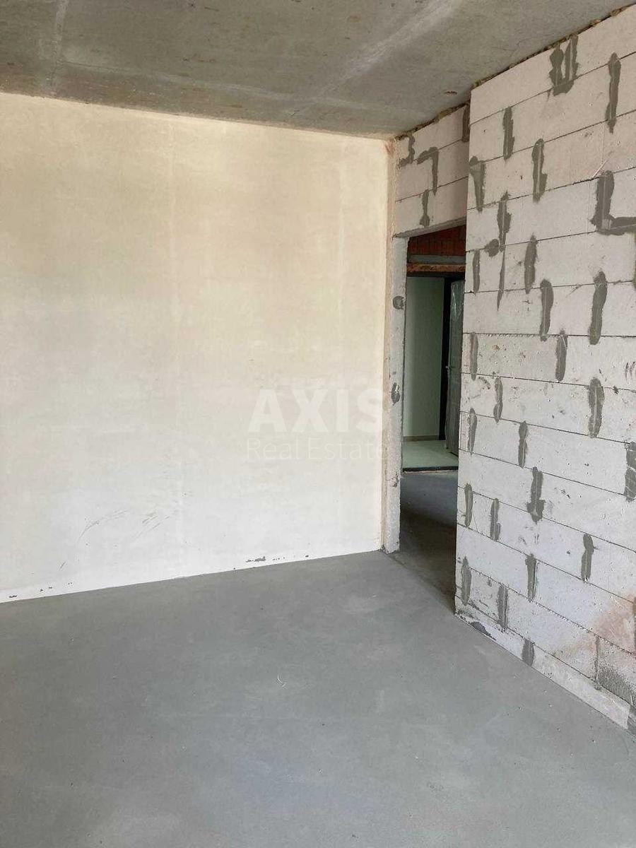 1k apartment nab. Dniprovs'ka 17В3