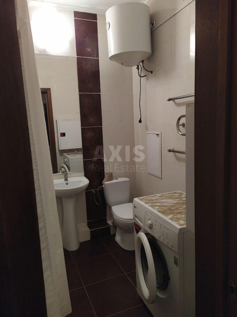 1k apartment vul. Voskresens'ka 146