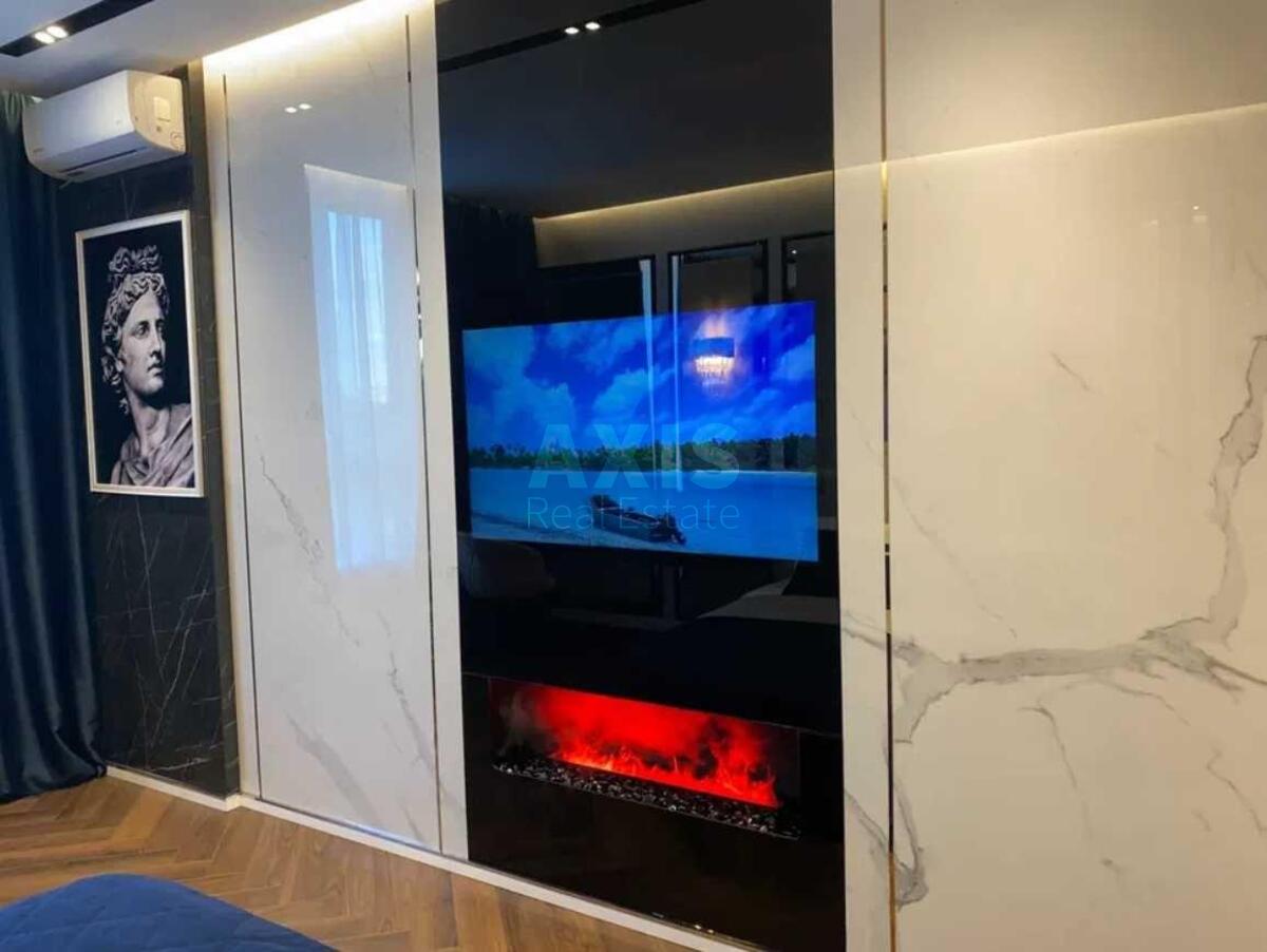 2k apartment vul. Glybochyc'ka 736