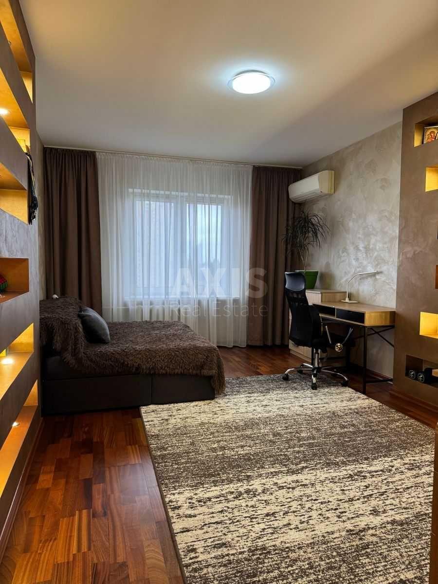 3k apartment vul. Puljuja Ivana 27