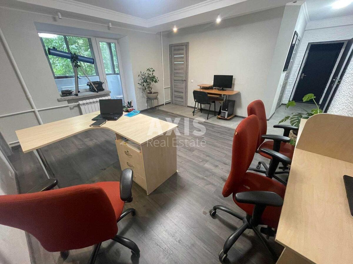Office pr-t Povitryanykh Syl 52, 49m260322
