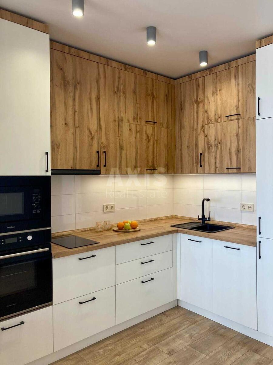1k apartment pr-t Bazhana Mykoly 17