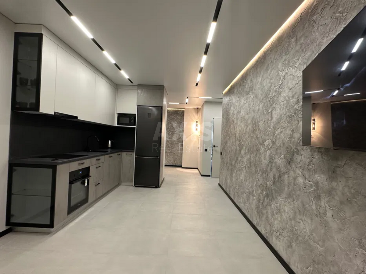 1k apartment nab. Dniprovs'ka 15Е