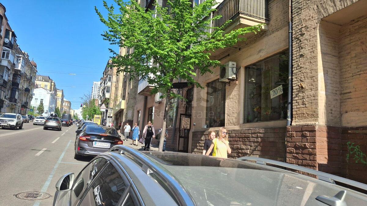 Office vul. Bul'varno-Kudrjavs'ka 43А, 185m20