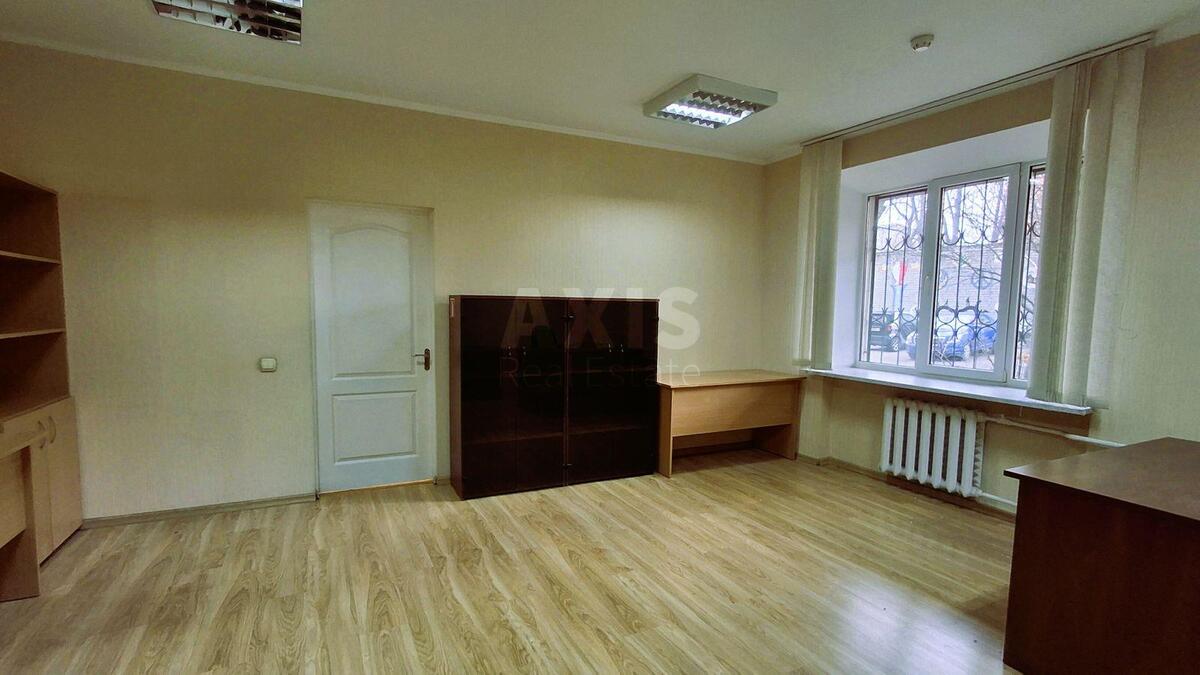 Office prov. Ipsylantijevs'kyj 3, 95m20