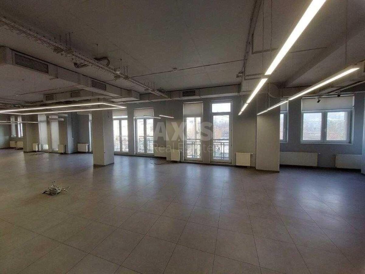 Office vul. Spas'ka 5, 531m23