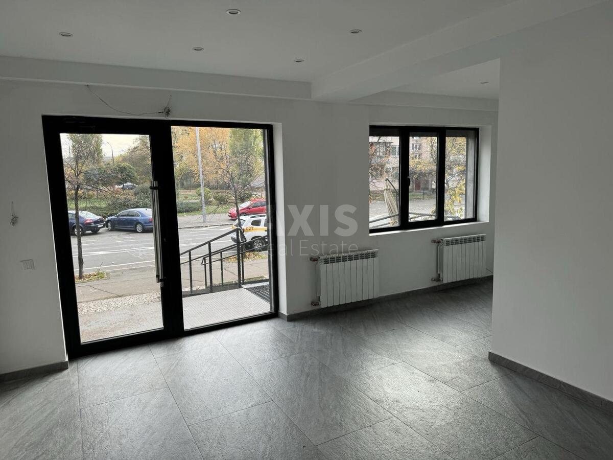 Объект торговли ул. Уинстона Черчилля 25, 45м2613854