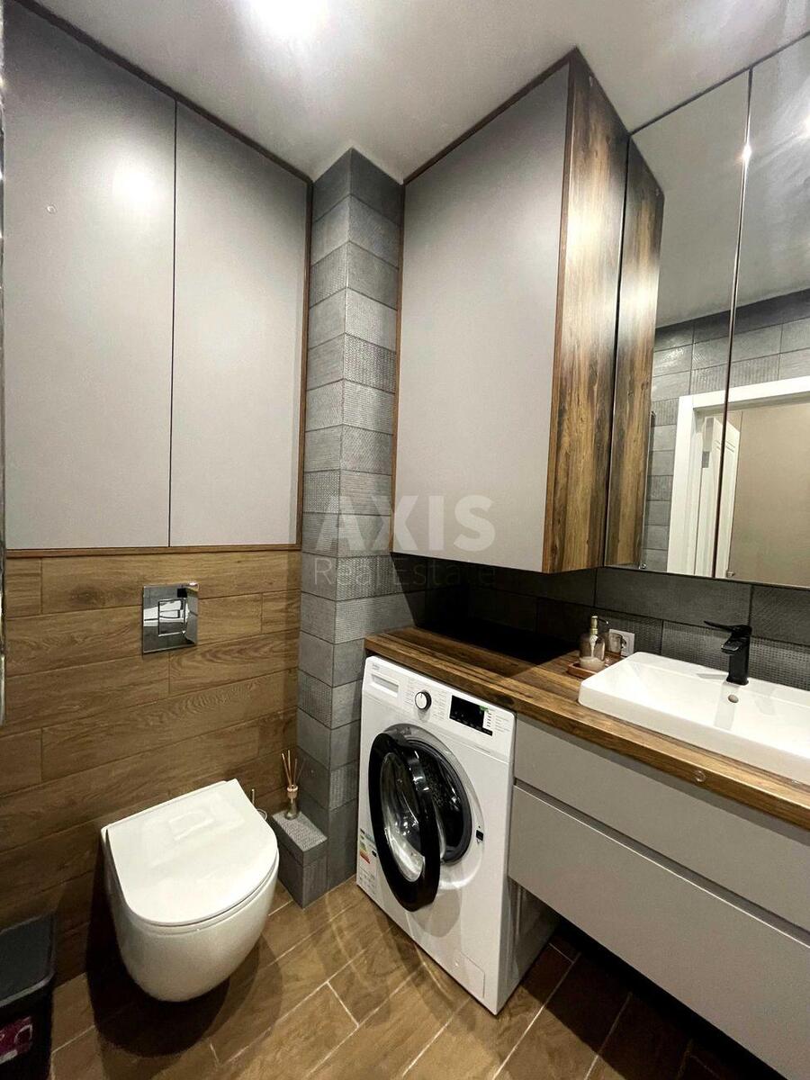 1k apartment nab. Dniprovs'ka 18А565626
