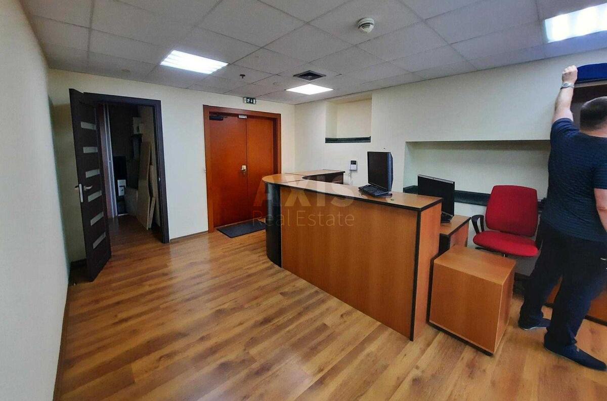 Office vul. Basejna 2А, 191m2582105