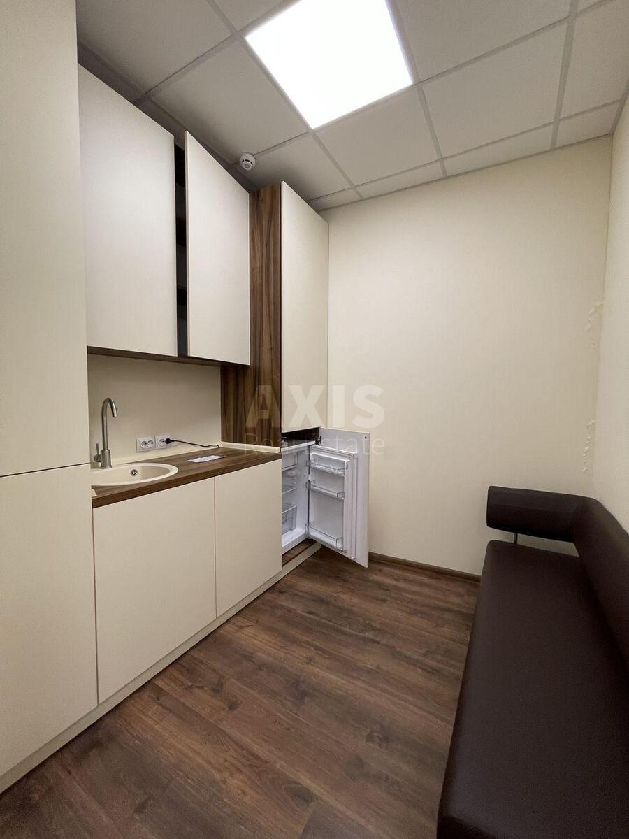 Office vul. Glybochyc'ka 40, 84m26