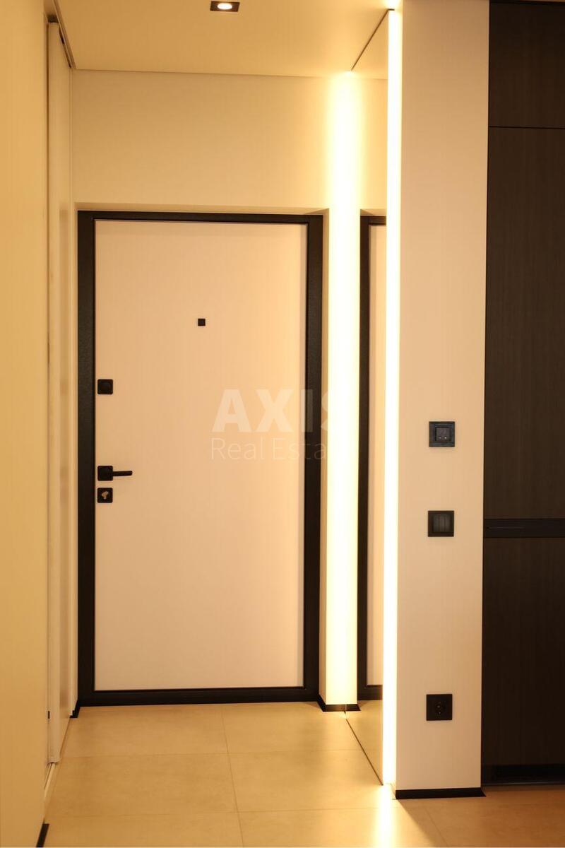 1k apartment vul. Saljutna 2Б5792511