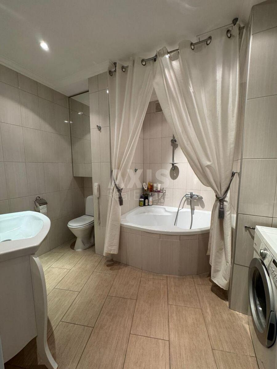 3k apartment vul. Ljuterans'ka 215944313