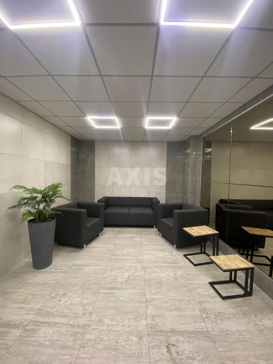 4k apartment vul. Dragomyrova Myhajla 14А7