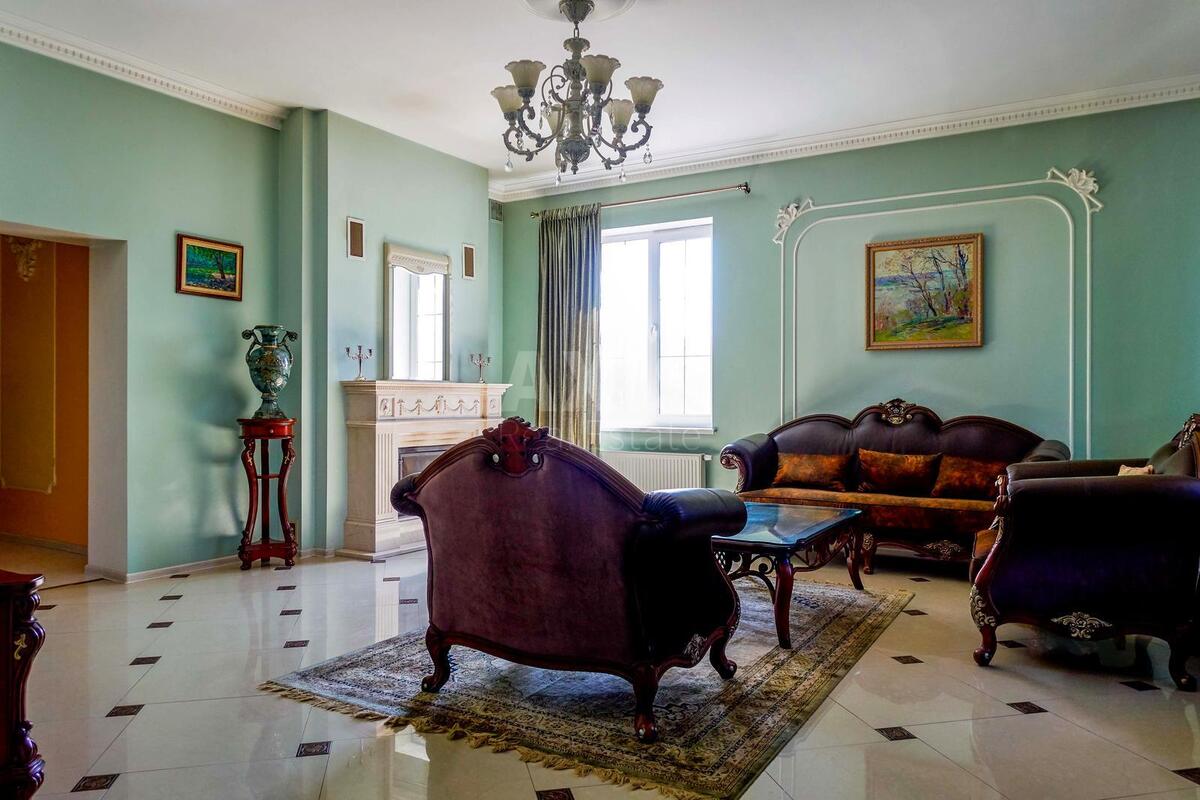 House vul. Bogatyrs'ka, 650m2, Kyiv city593423