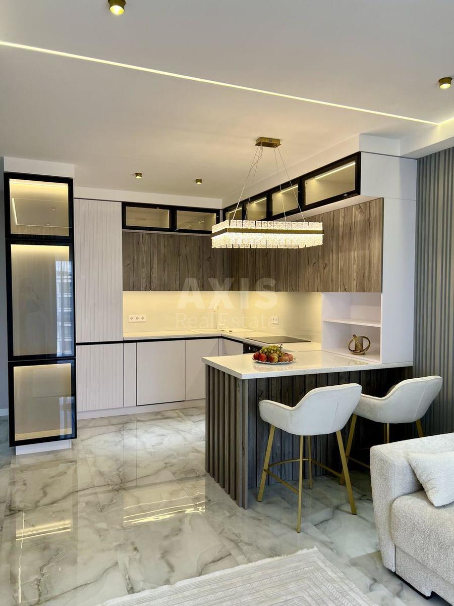 1k apartment vul. Myhajla Maksymovycha 243