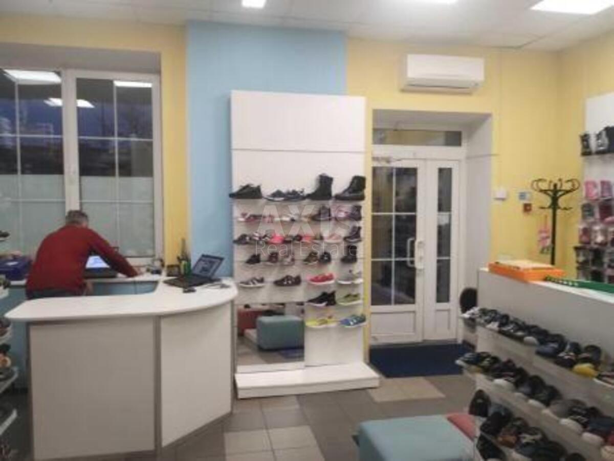 Объект торговли ул. Драгоманова 44, 53м2629730