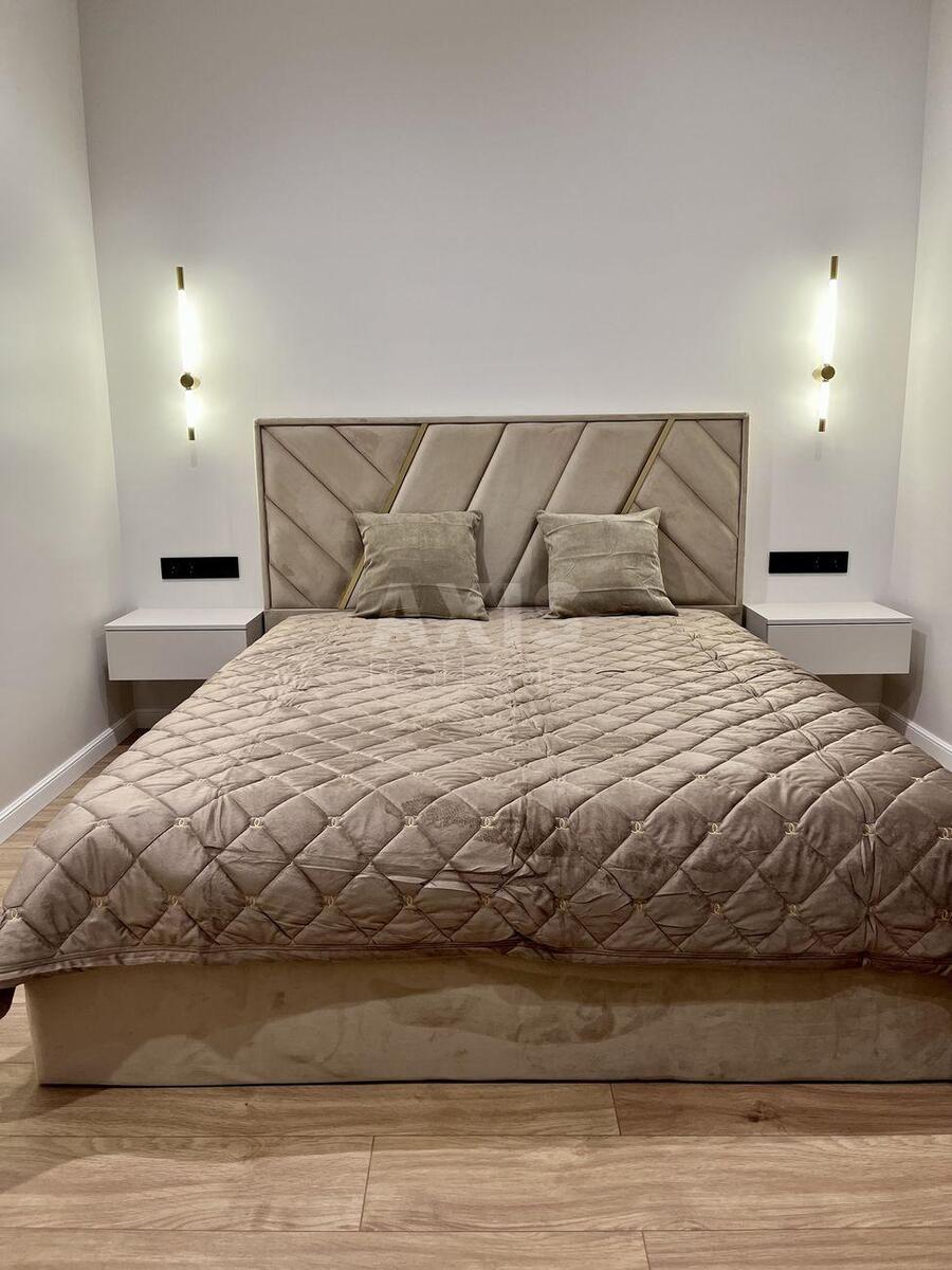 2k apartment vul. Radystiv 323