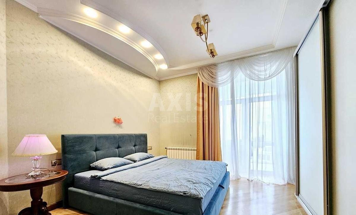 3k apartment vul. Panasa Myrnogo 104