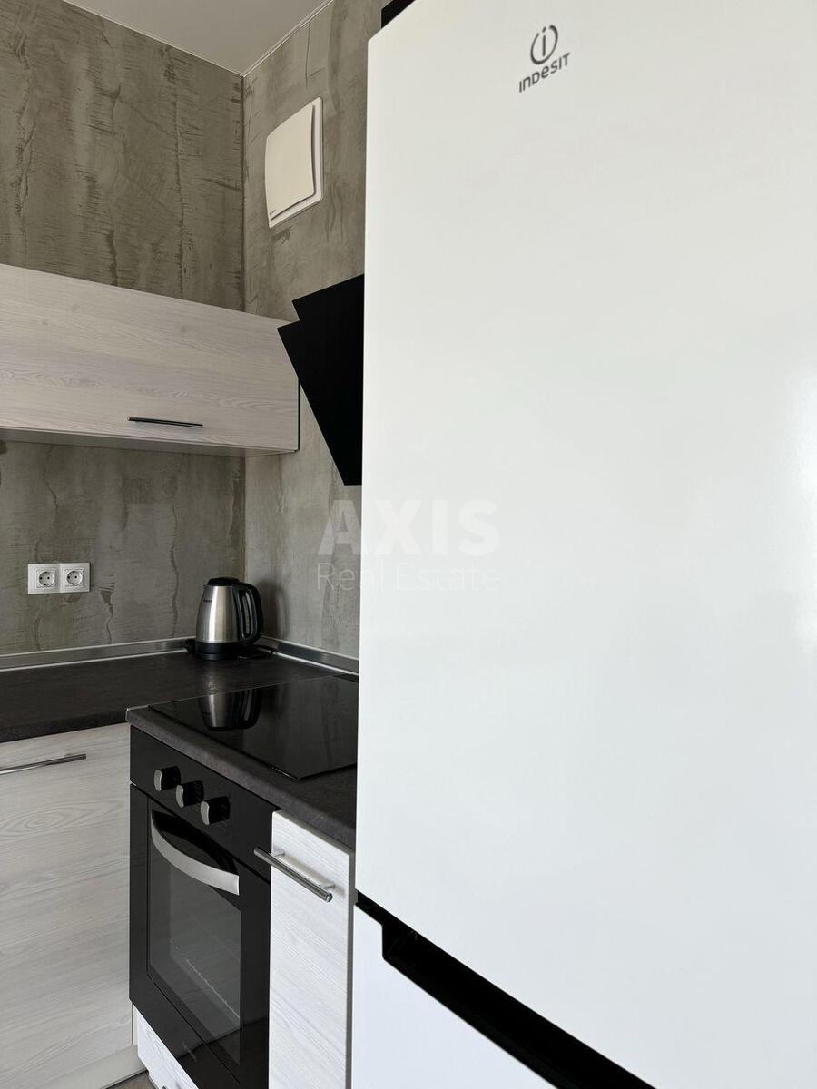 1k apartment vul. Lypkivs'kogo Vasylja Mytropolyta 16Г1
