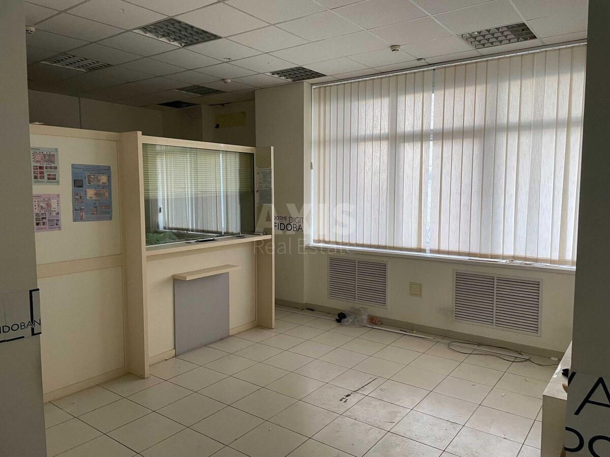 Trade object pr-t Bazhana Mykoly 12, 176m2595940