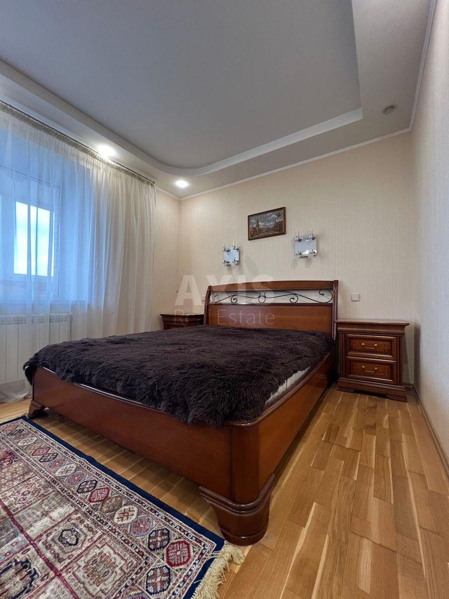2k apartment vul. Vavylovyh 15А2