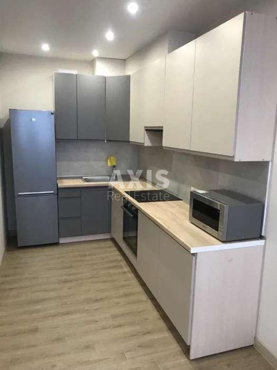 1k apartment vul. Sverstjuka Jevgena 4