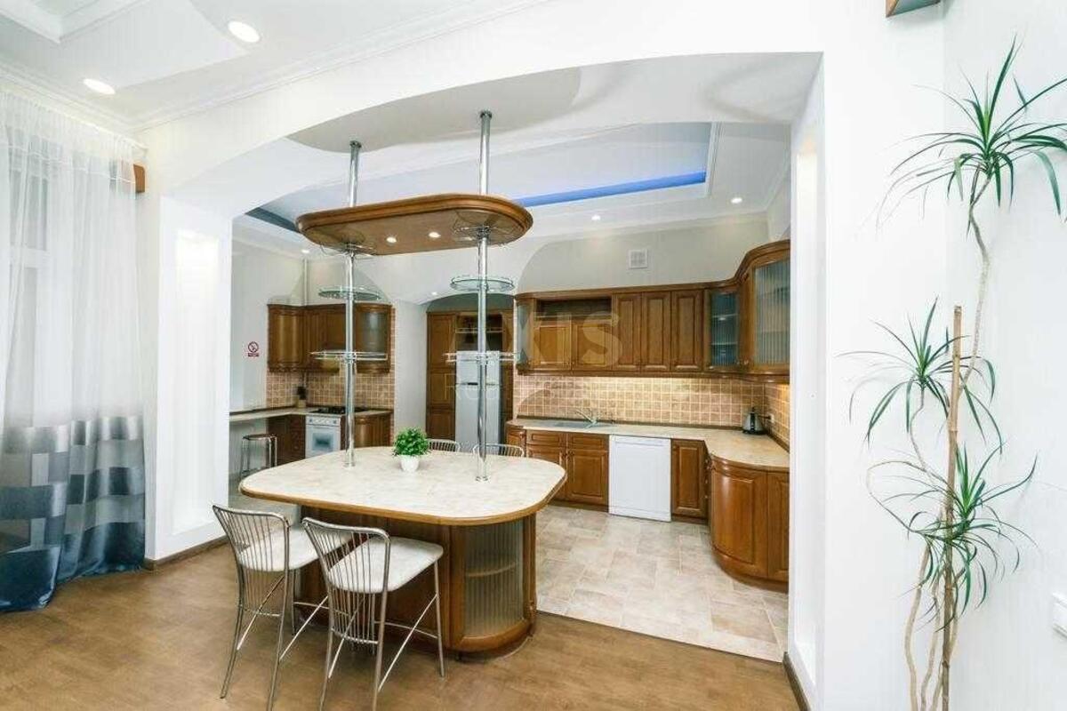 1k apartment vul. Antonovycha 24Б597610