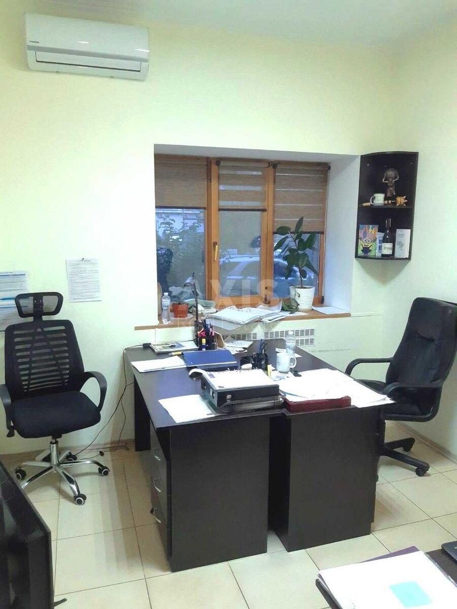 Office vul. Nemyrovycha-Danchenka 14/13, 153m26
