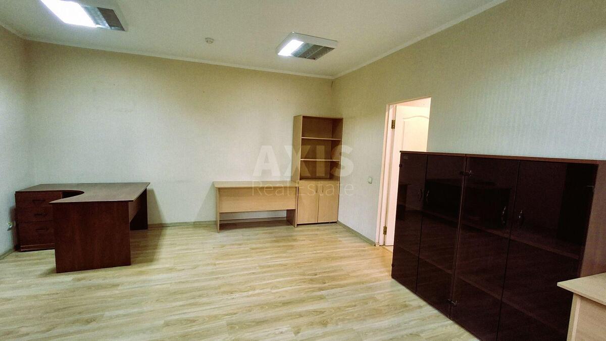 Office prov. Ipsylantijevs'kyj 3, 95m21