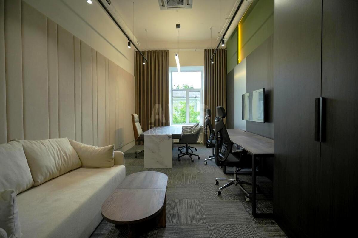 Office vul. Hmel'nyc'kogo Bogdana 51, 570m26002112