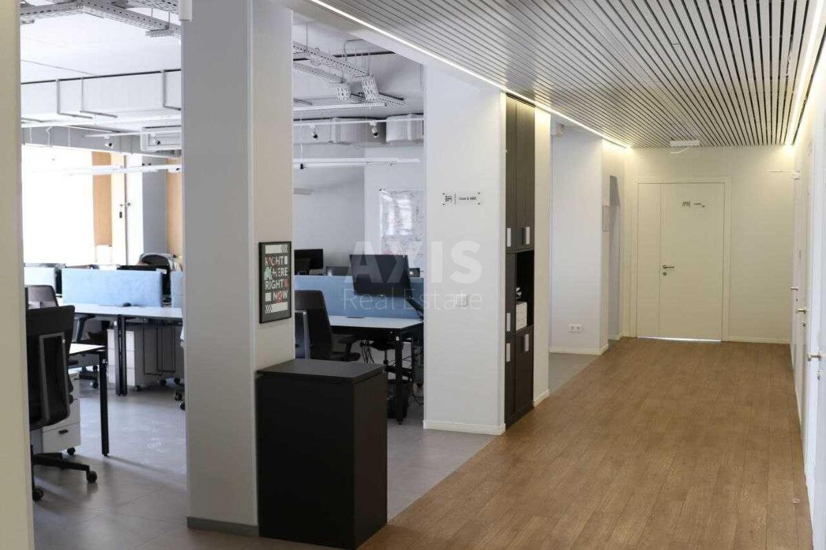 Office vul. Spas'ka 5, 531m24